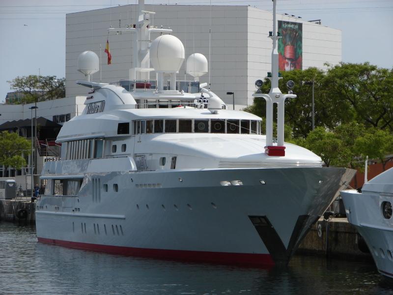 yacht Pearl