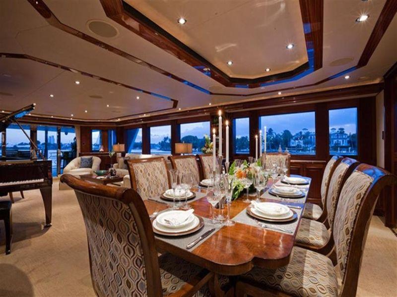 yacht Rule No.1
