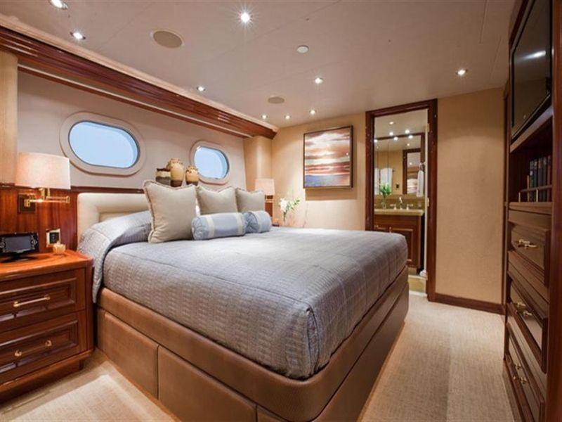 yacht Rule No.1
