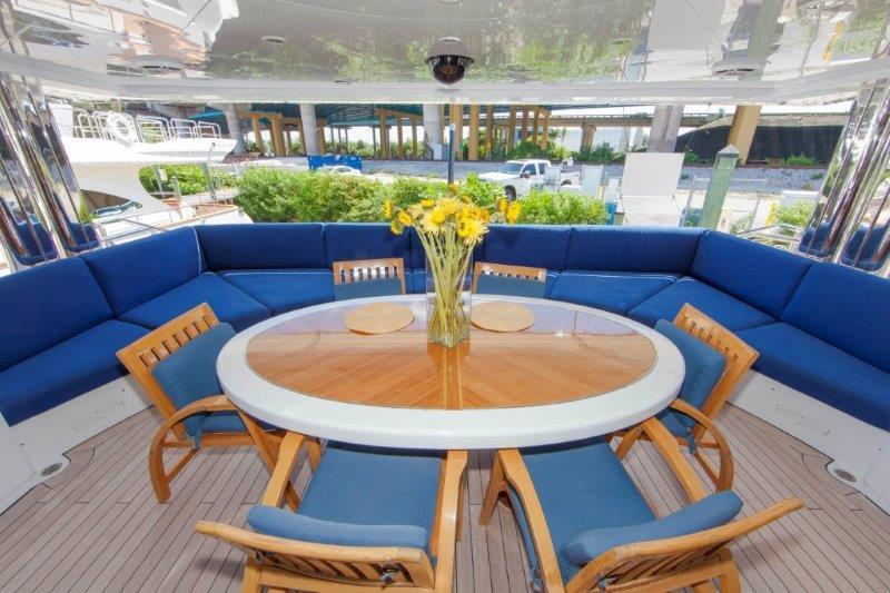 yacht Oculus