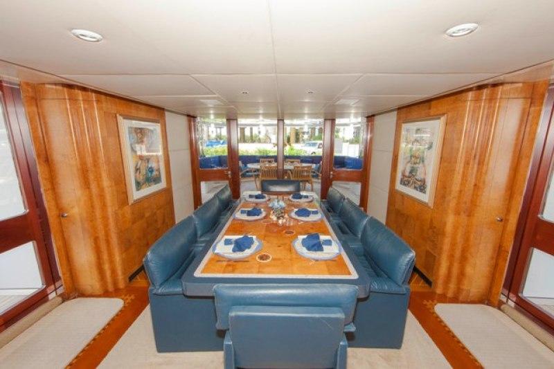 yacht Oculus
