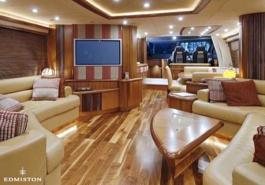 yacht Maroma IV
