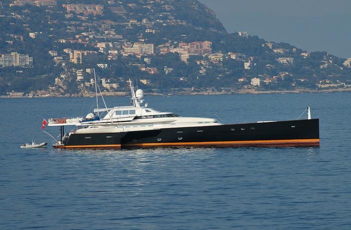 yacht Pilar Rossi