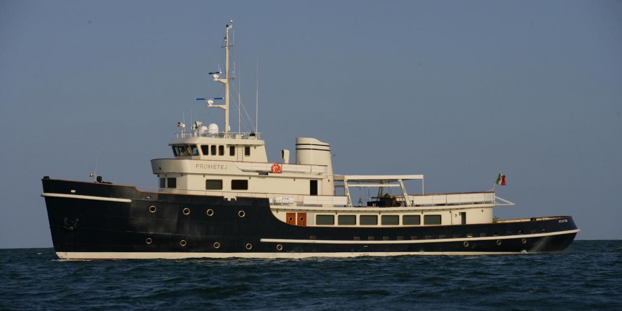 yacht Prometej