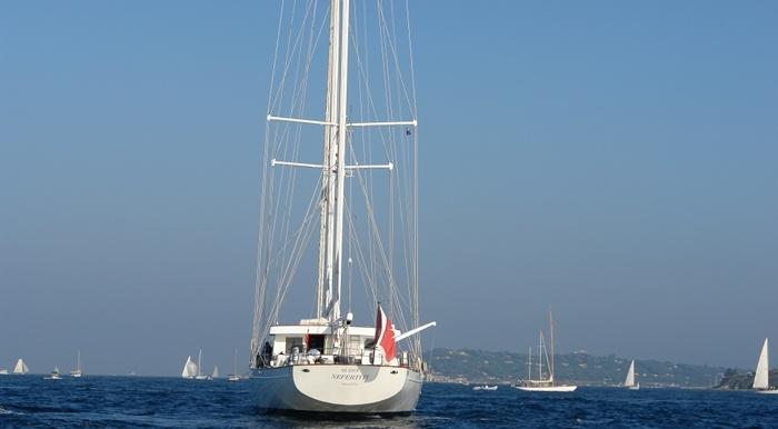 yacht Queen Nefertiti