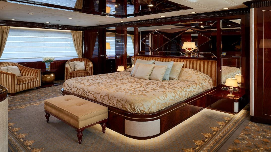 yacht Reve d'Or