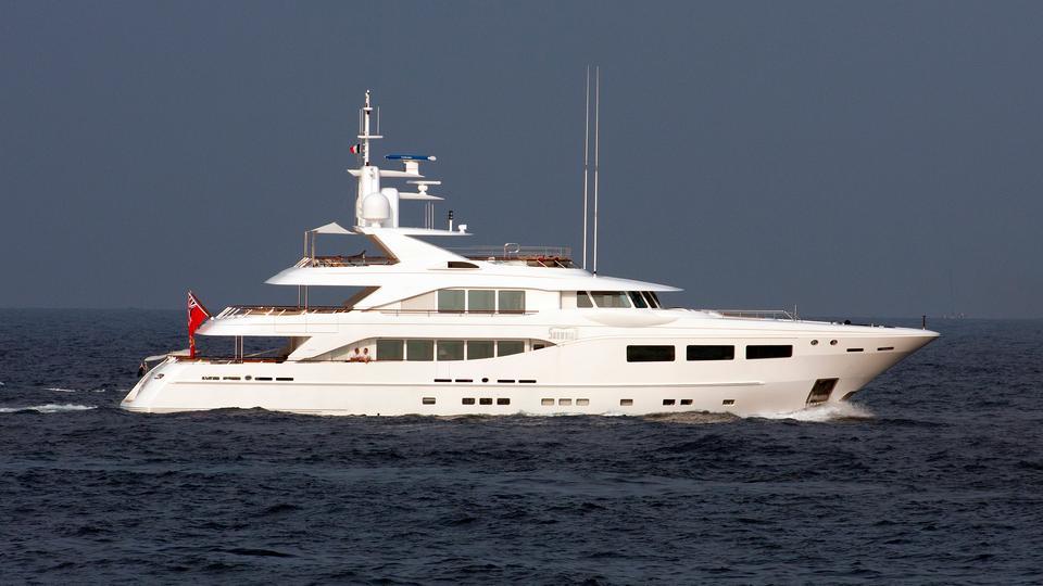 yacht SnowbirD