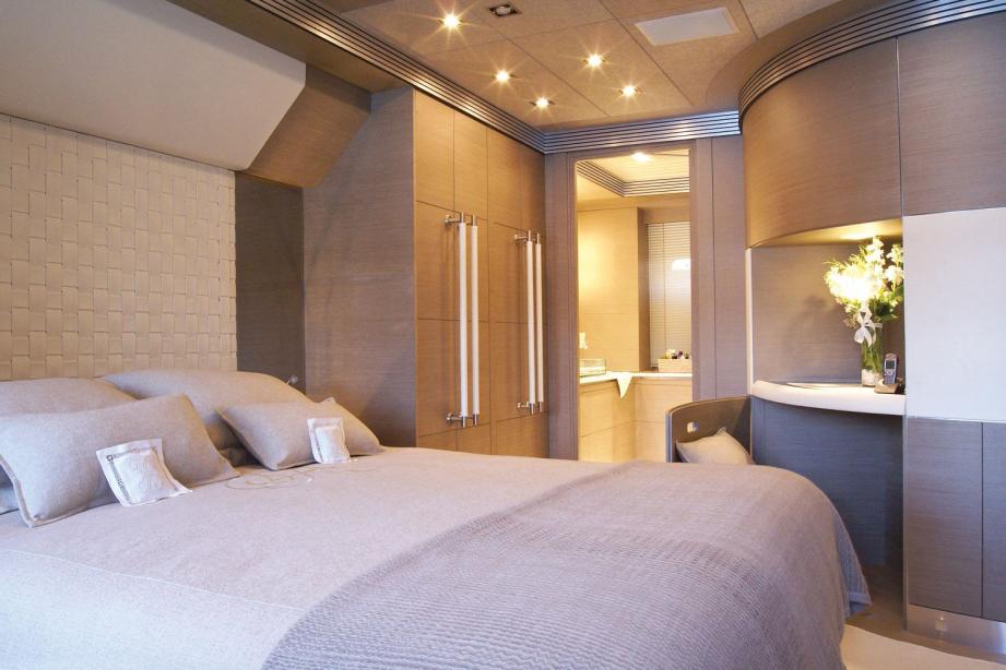 yacht RL Noor