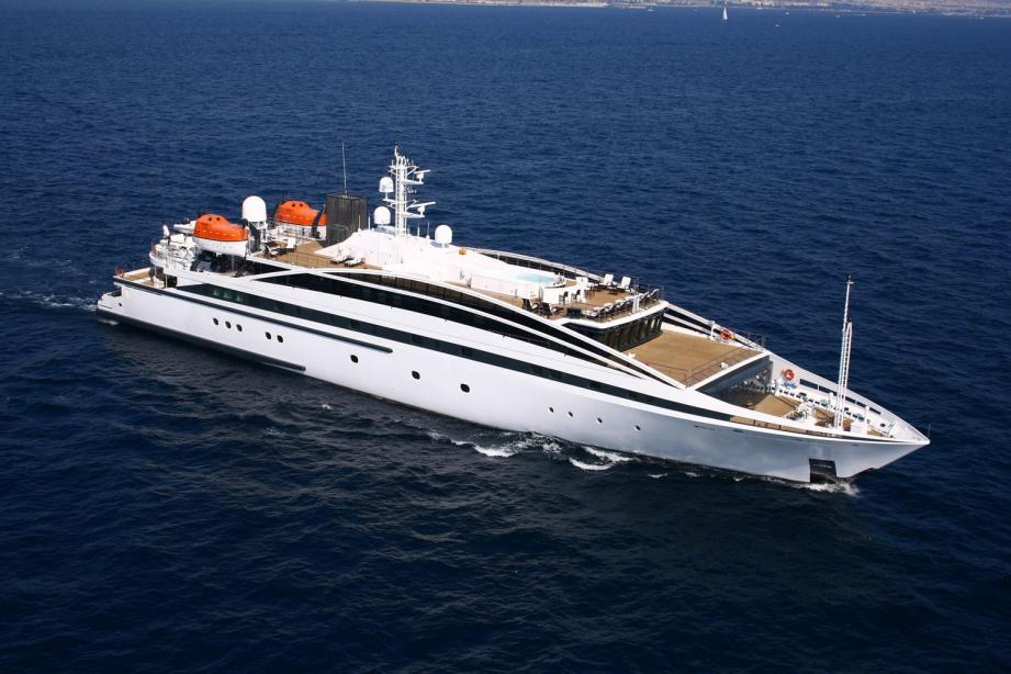 yacht Elegant 007