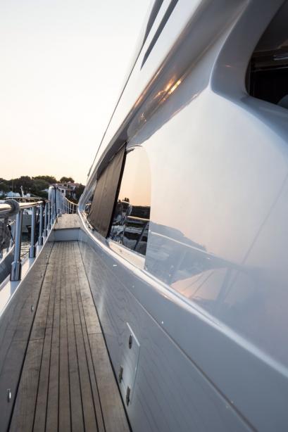 yacht Samja
