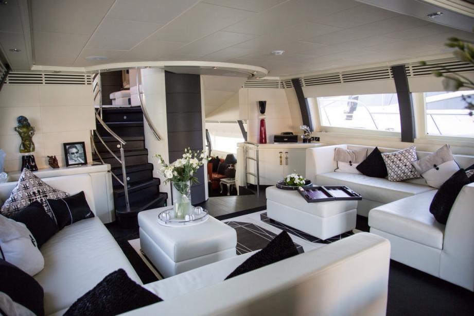yacht Samja
