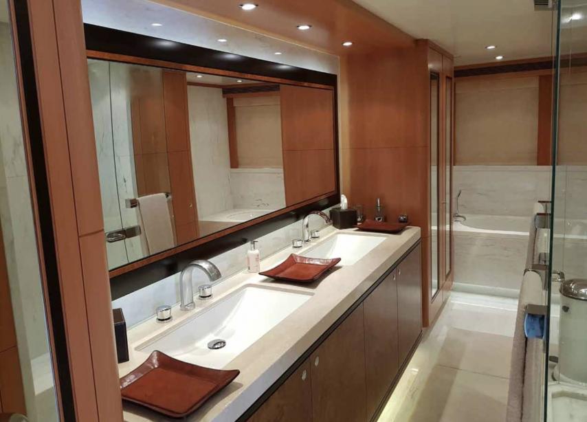 yacht San Bernardo