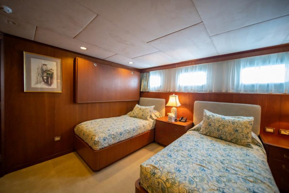 yacht Sea Falcon II