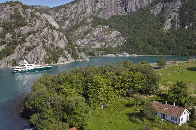 yacht Sea Owl