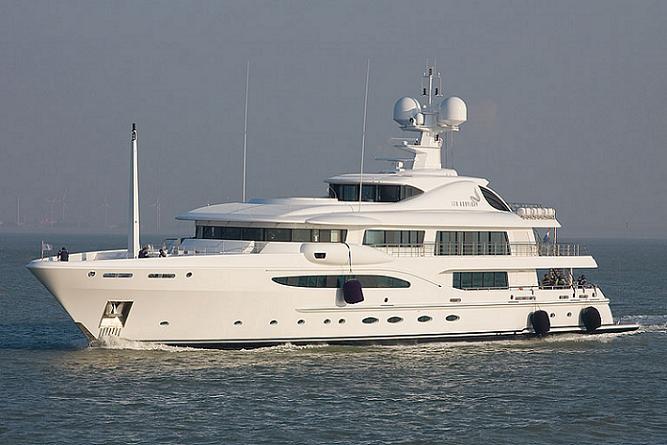 yacht Sea Rhapsody