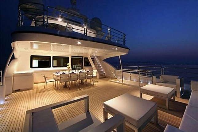 yacht Sea Shell