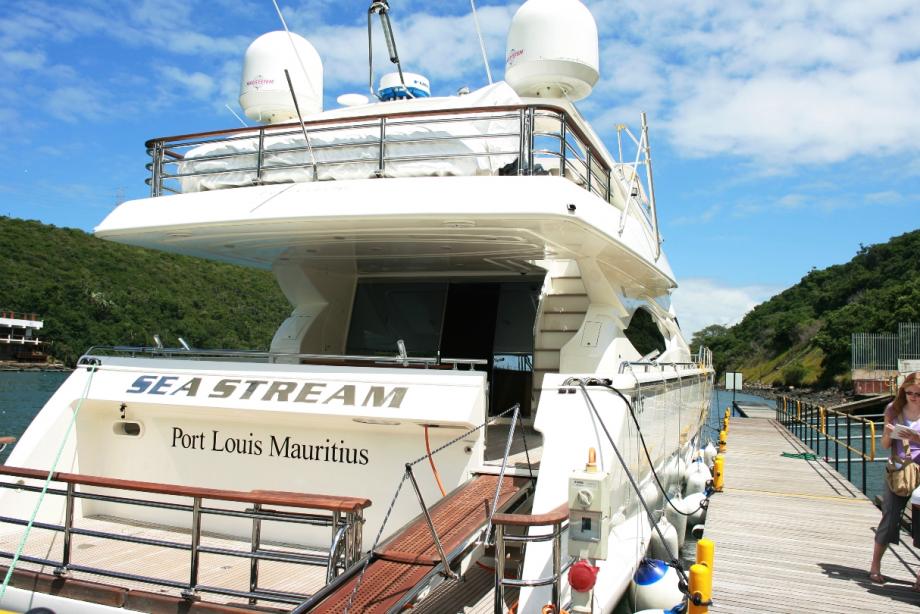 yacht Sea Stream