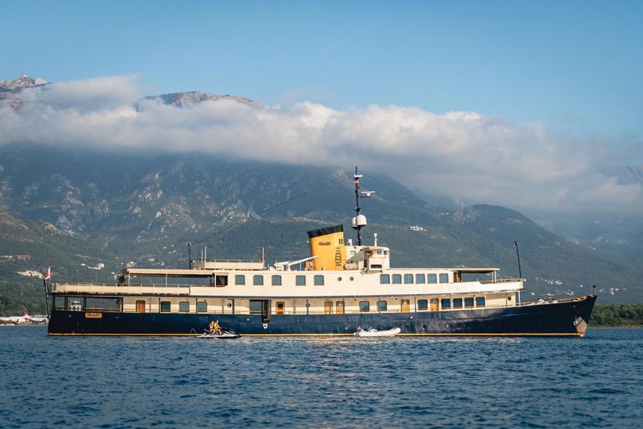 yacht Seagull II