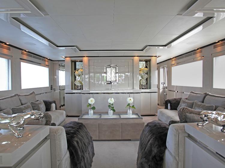 yacht Sealyon
