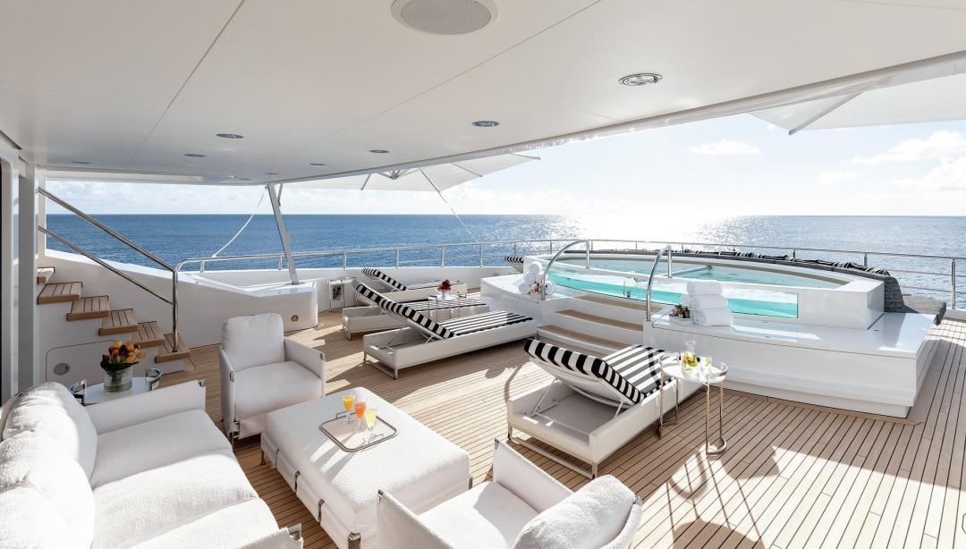 yacht Sea Pearl