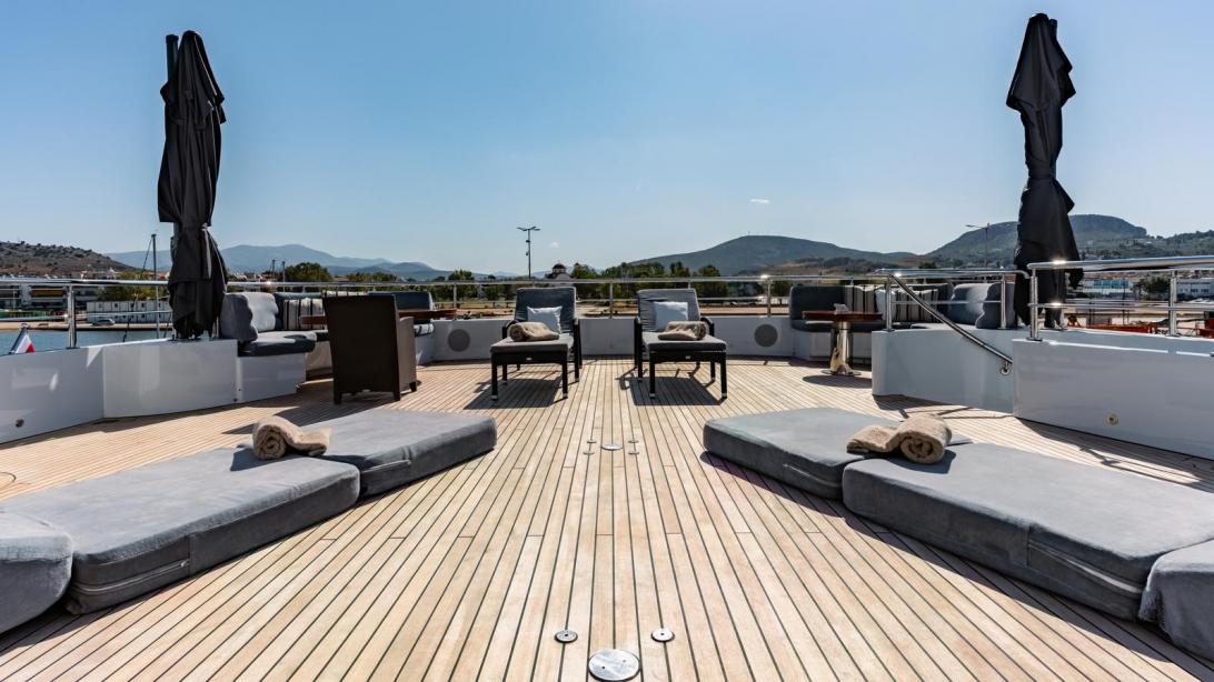 yacht Rare Find