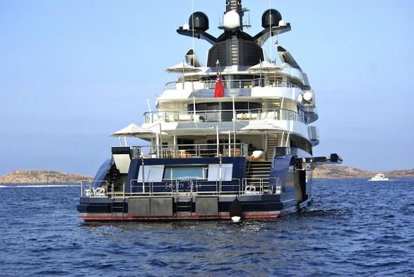 yacht Man of Steel