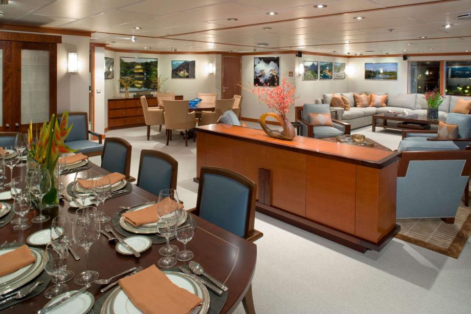 yacht Nurja