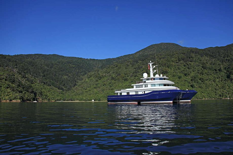 yacht Nurja