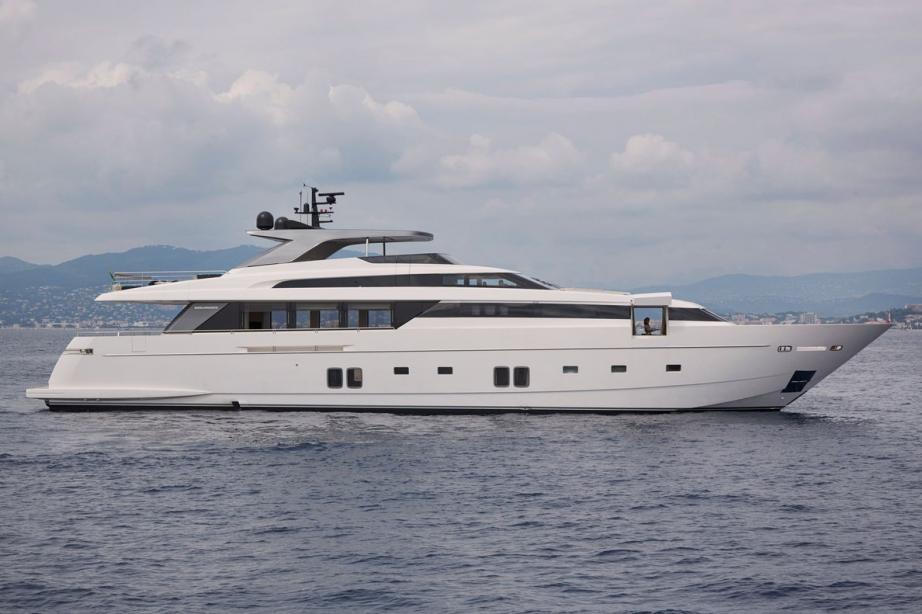 yacht SL118