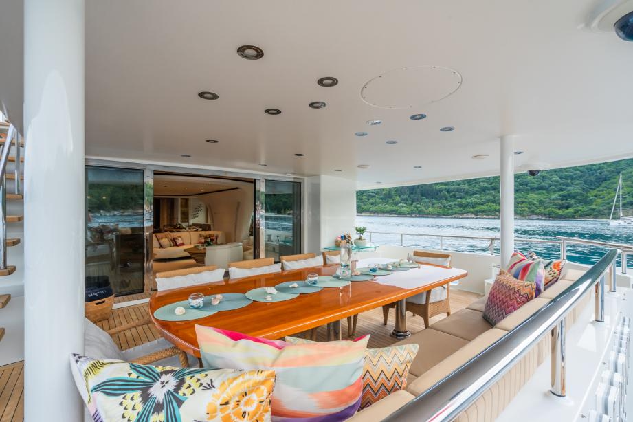 yacht Serenity
