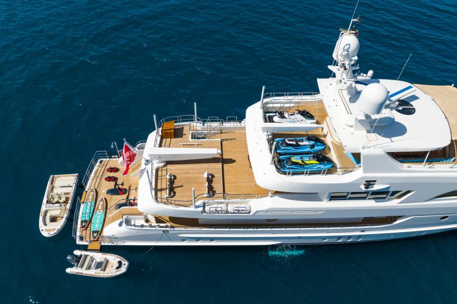 yacht Serenity