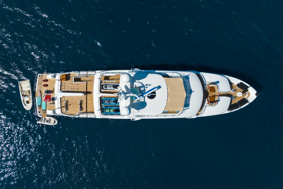 yacht Serenity