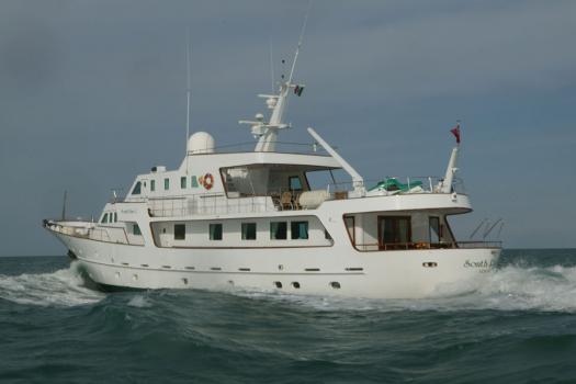 yacht South Paw C