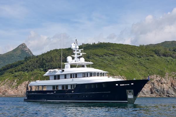 yacht Ocean's Seven