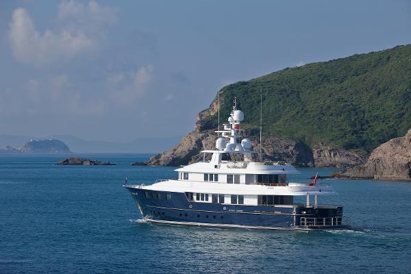 yacht Ocean's Seven