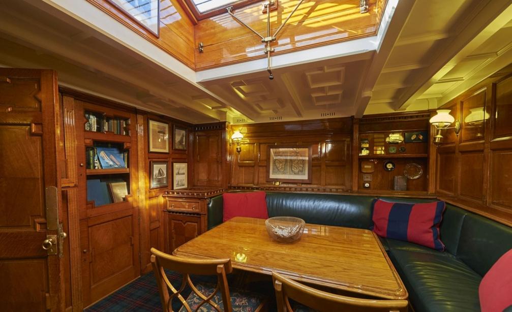 yacht Sumurun