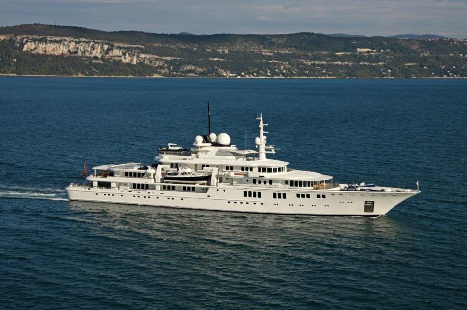 yacht Tatoosh