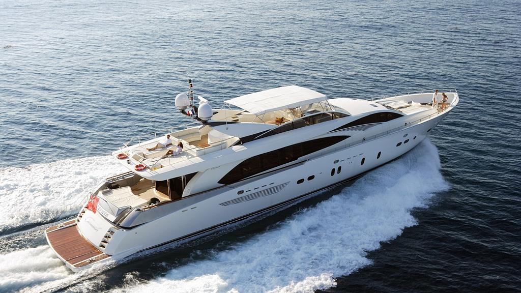 yacht Eclipse