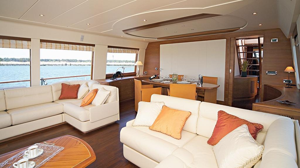 yacht Eclipse