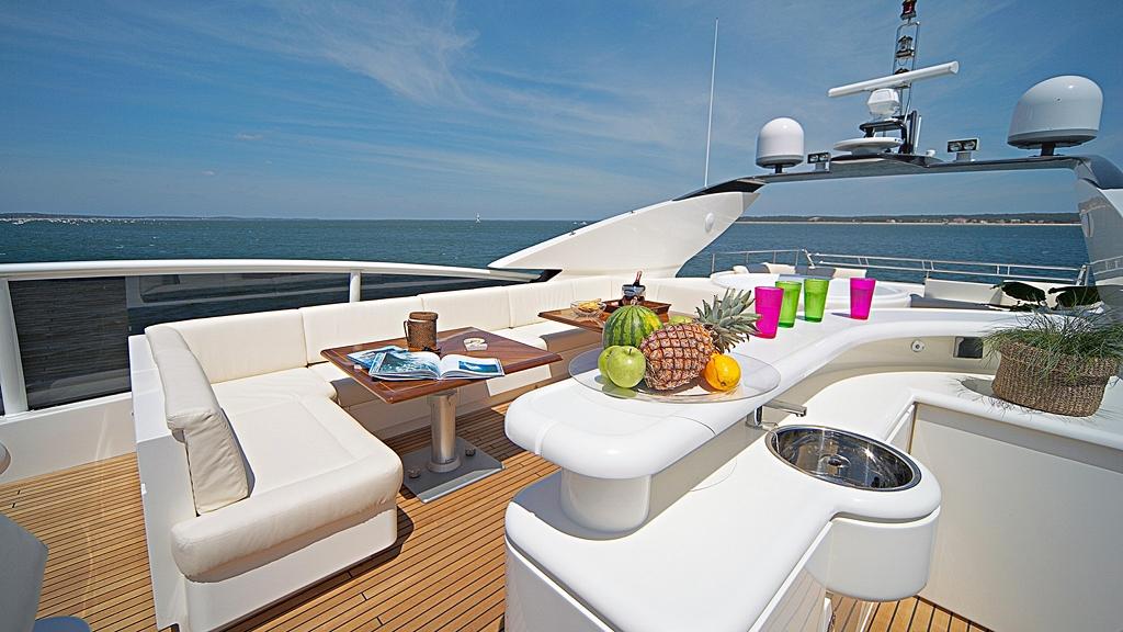 yacht Eclipse