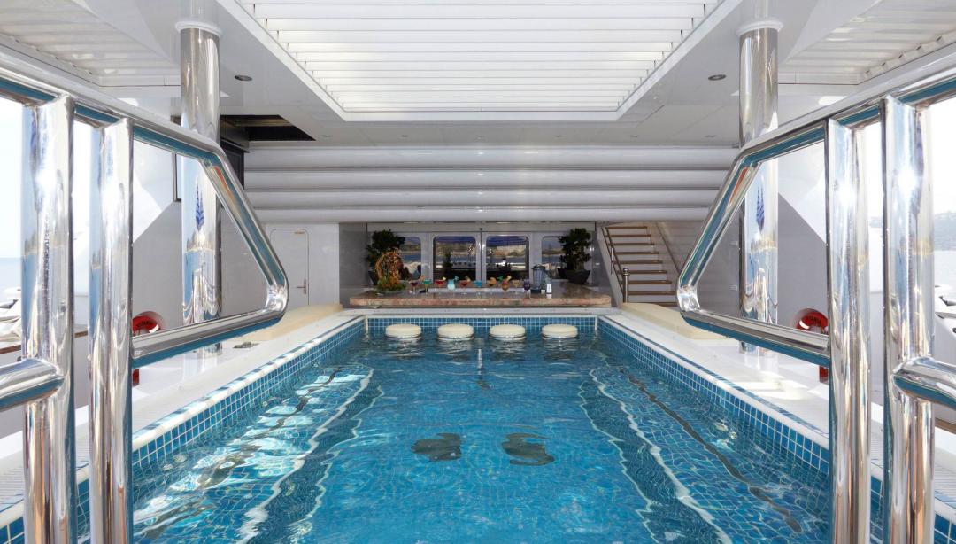 yacht Titania