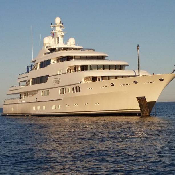yacht Titania
