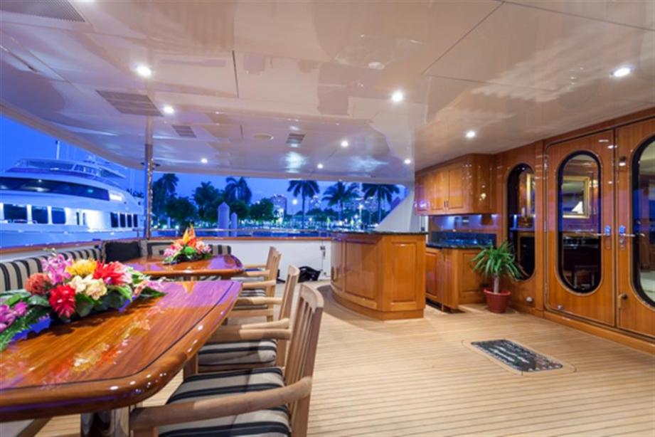 yacht Lisa Mi Amore