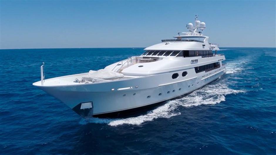 yacht Lisa Mi Amore
