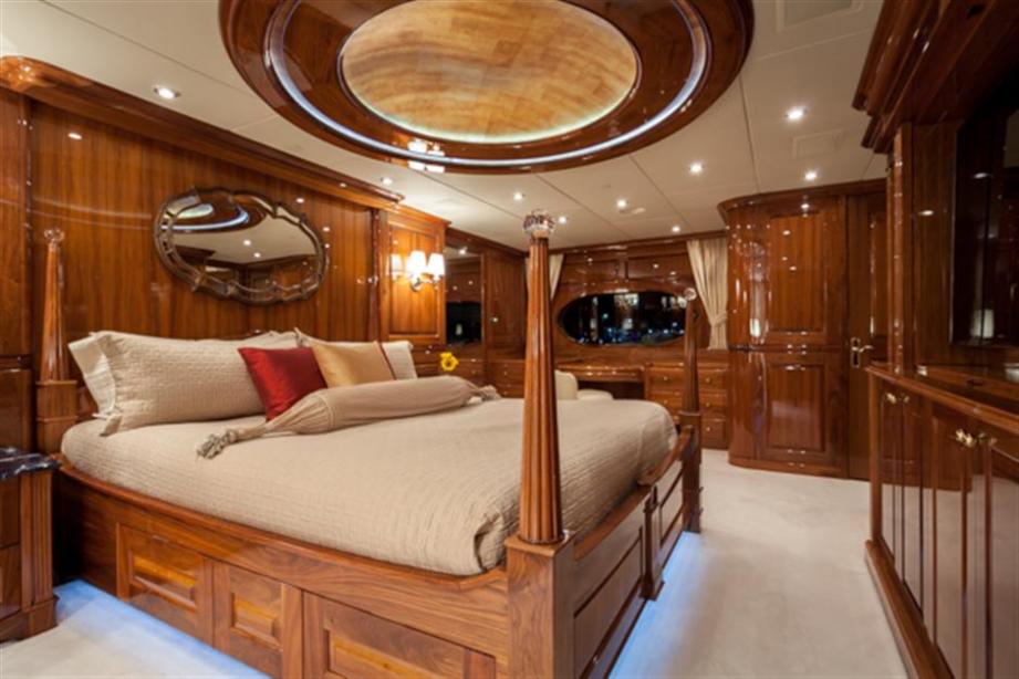 yacht Lisa Mi Amore