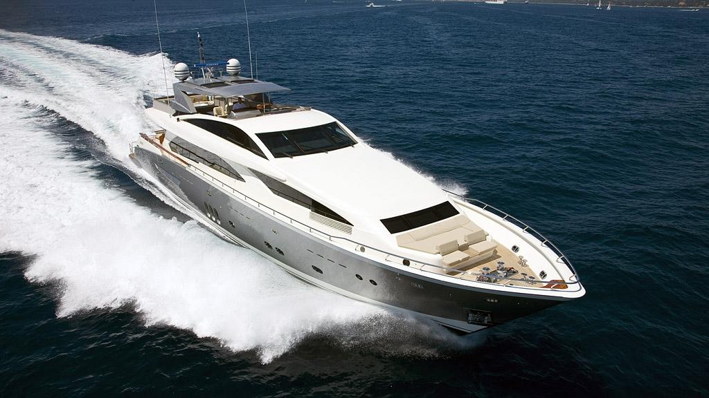 yacht Apmonia
