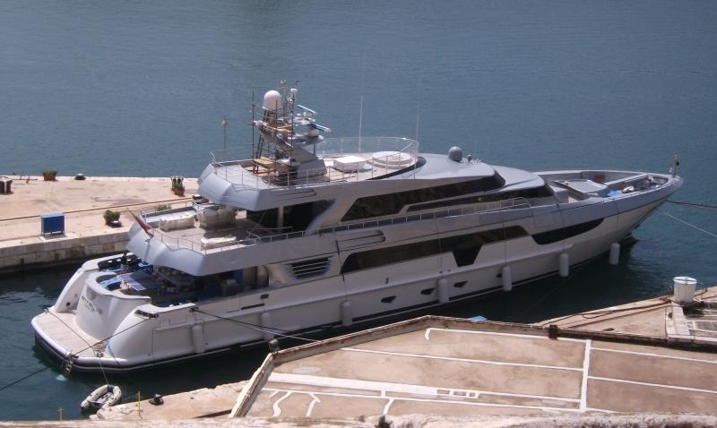yacht Antalis