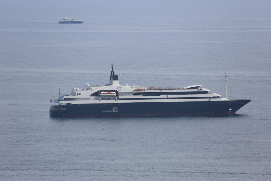 yacht Turama
