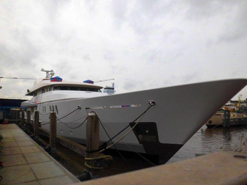 yacht Vitamin Sea 2