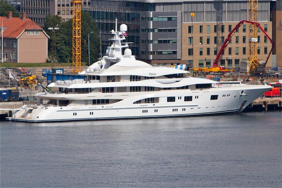 yacht Valerie